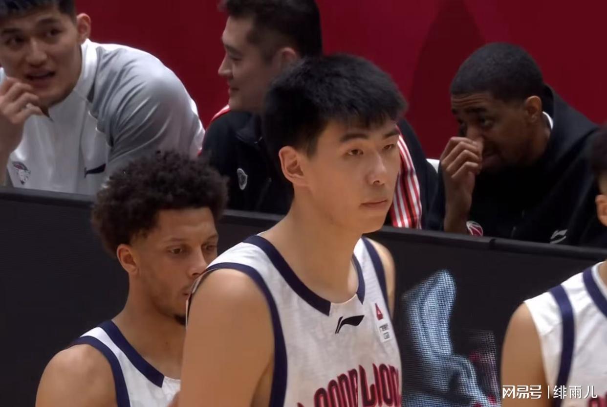 九游娱乐app-断档式领先！徐昕封盖碾压全联盟，将躺进中国男篮国家队？